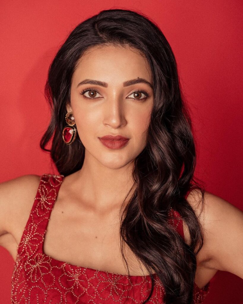 neha shetty red outfit