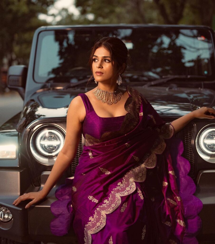 Gorgeous Shraddha Das graces the camera in a fashionable photo session