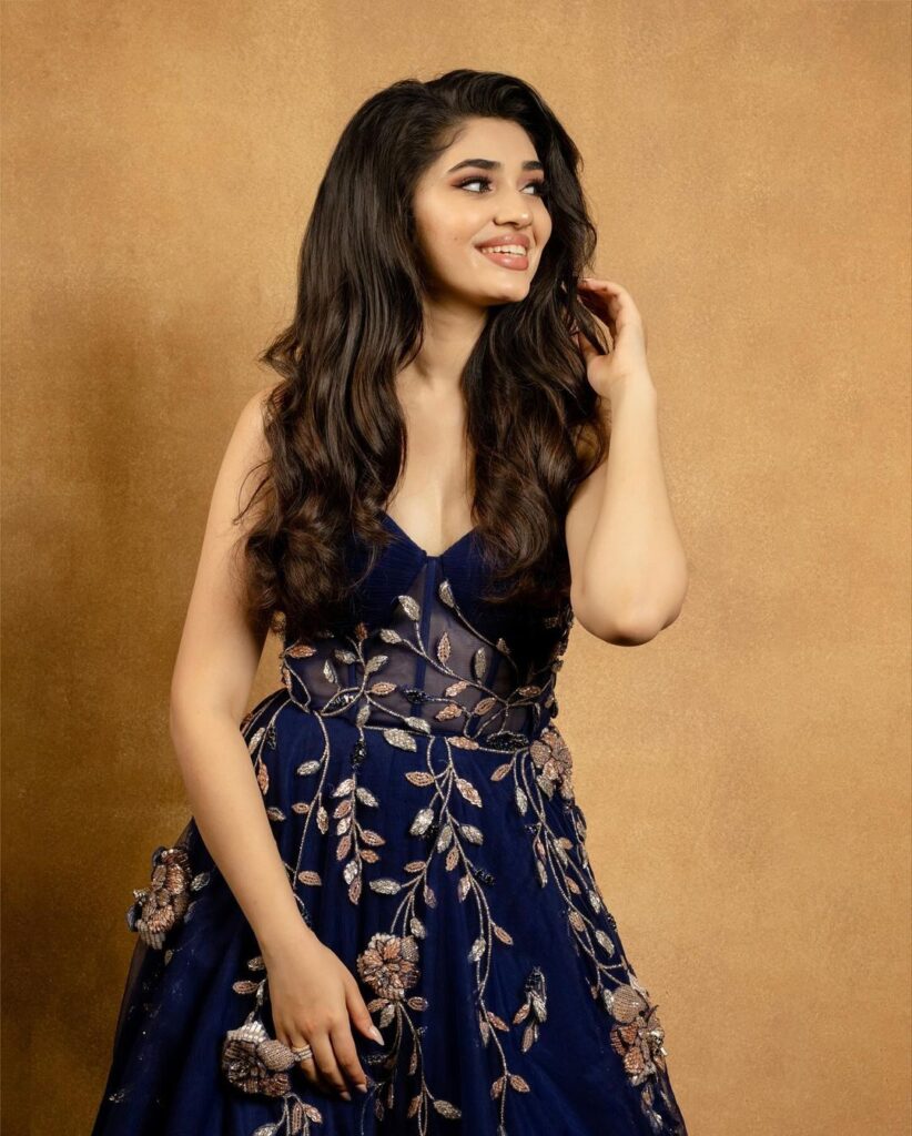 Krithi Shetty looks stunning in a blue dress