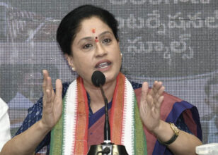 Vijayashanti: 'Only Now Government is Functioning Democratically in Telangana'