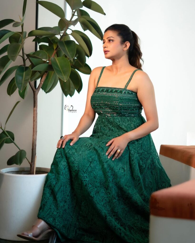 Priyamani Instagram - Thank u my louuuu @mehekshetty for styling me in this  gorgeous gown by @bhuvisdesignstudio
