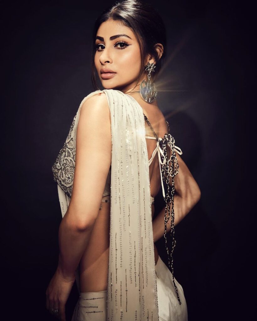 Traditional elegance personified by Mouni Roy