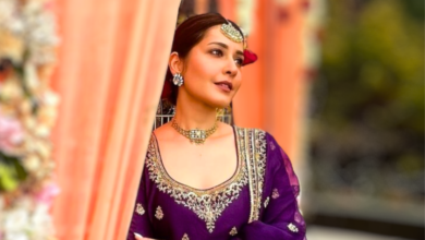 Raashii Khanna beautiful in purple salwar at wedding