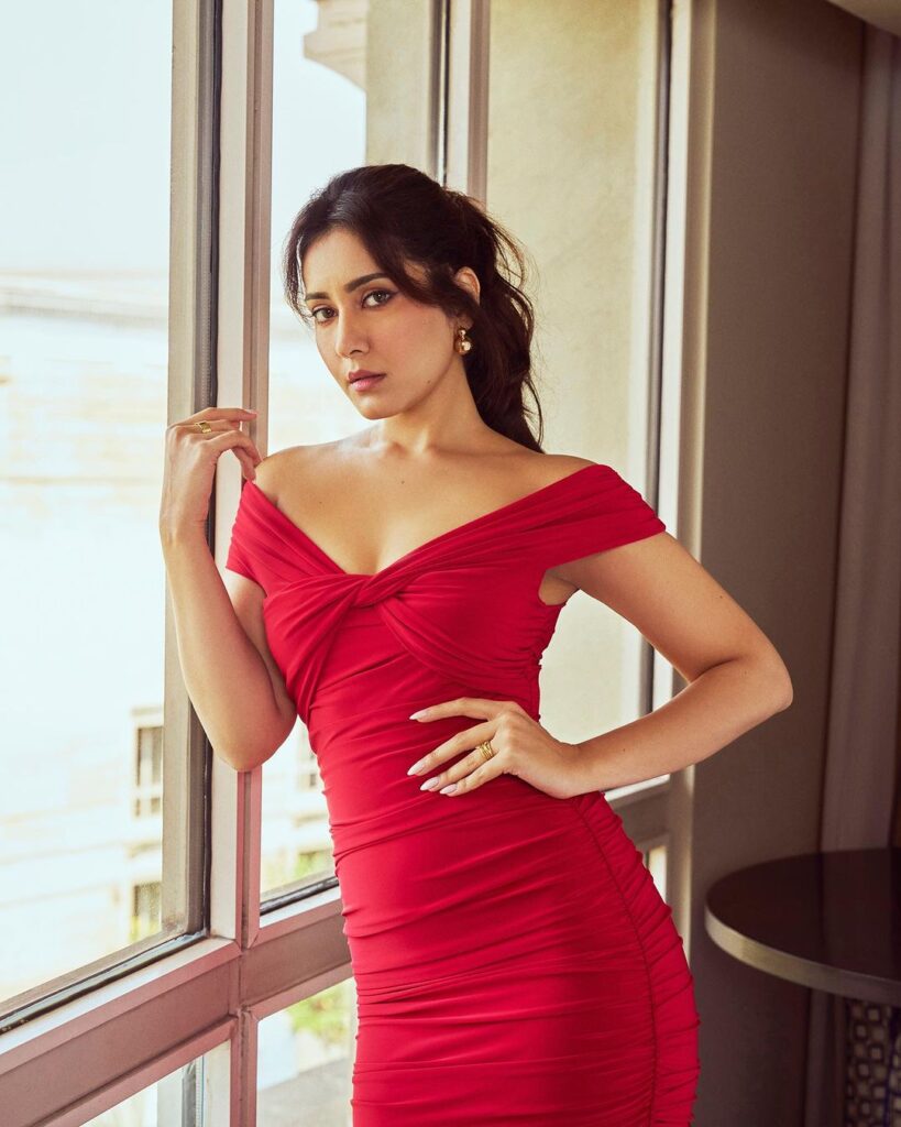 Sophistication meets trendiness as Raashii Khanna dons a red ensemble